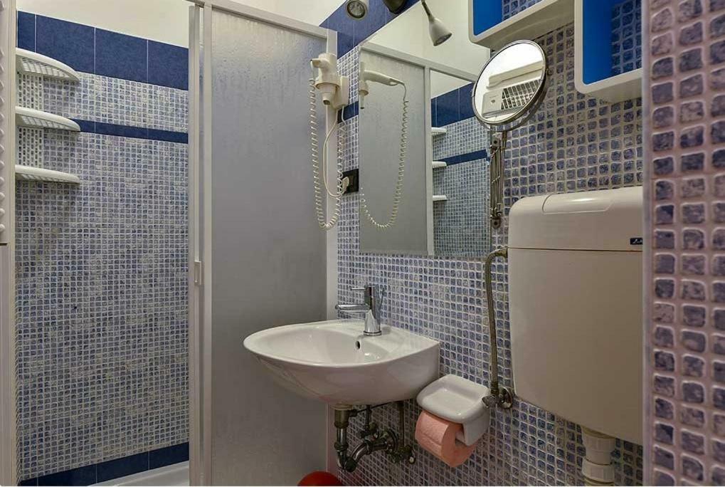 Studio Melanija Rovinj Extérieur photo